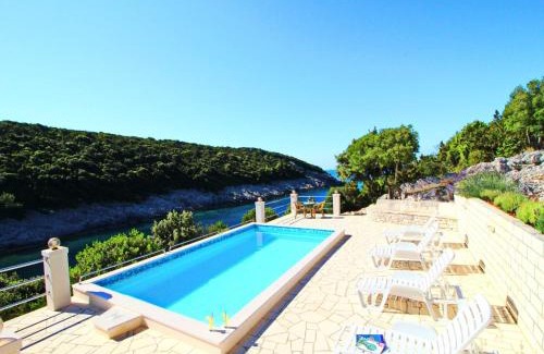 Rasohatica Apartment | Oasis of Peace