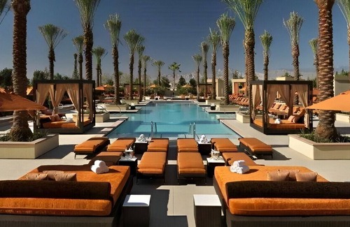 Aliante Sun City House | Oasis of Tranquility W/ Excellent Room Service!
