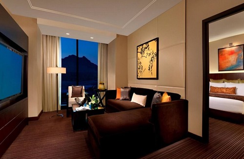 Aliante Sun City House | Oasis of Tranquility W/ Excellent Room Service!
