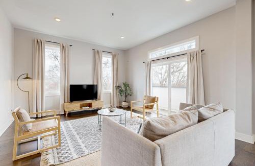 Chestnut Hill Apartment | Oasis on 2nd #302