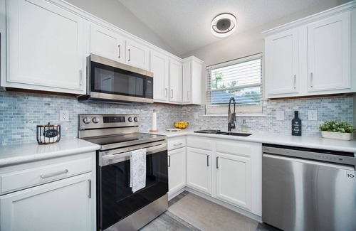 Arlington House | ~Oasis Pearl Sleeps 8 Heated Pool & Spa~