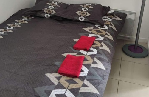 Quartier du Pont-de-Flandre Apartment | Oasis Urbaine