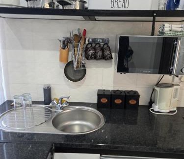 Kimberley Apartment | Oasiselfcatering guest house