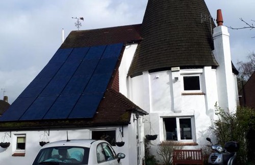 Royal Tunbridge Wells Bed & Breakfast | oast house B and B family room