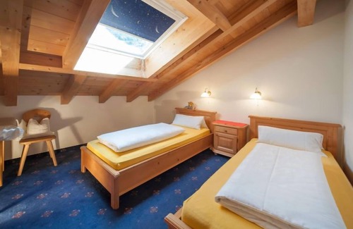Distelberg Apartment | Obetzhofer by Interhome