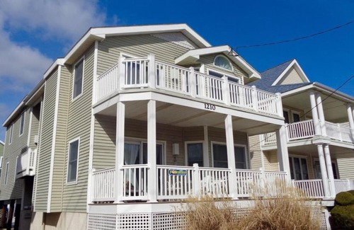 North End Apartment | OC1210 Central Ave-2