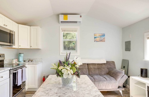 Fellowship House | Ocala Tiny Home on 10-Acre Farm Near WEC!
