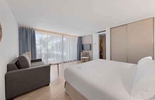 Cala Vinas Hotel | Occidental Cala Viñas