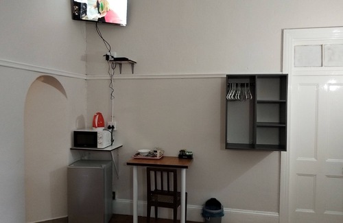 Port Elizabeth Central House | OCCIDENTAL GUESTHOUSE