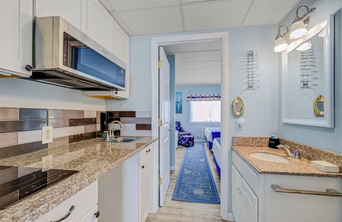 North End Hotel | Ocean 7