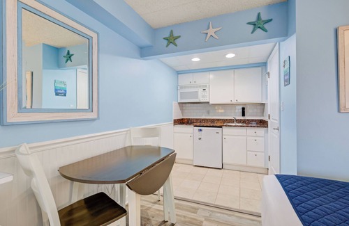 North End Hotel | Ocean 7