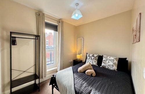 Whitley Bay Apartment | Ocean Apartment, Spacious 5 bedroom holiday home