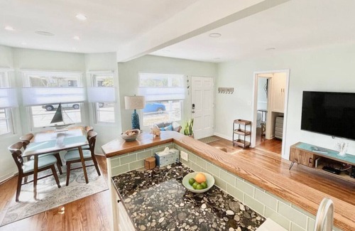 Point Loma Heights House | Ocean Beach 2 Bedroom 2 Bath with Parking and BBQ