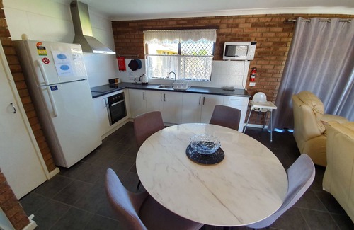 Jurien Bay Cabin | Ocean Beach Chalet 18
