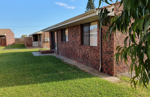 Jurien Bay Cabin | Ocean Beach Chalet 18