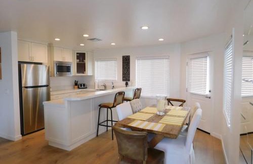Ocean Beach House | Ocean Beach Cottage with Views