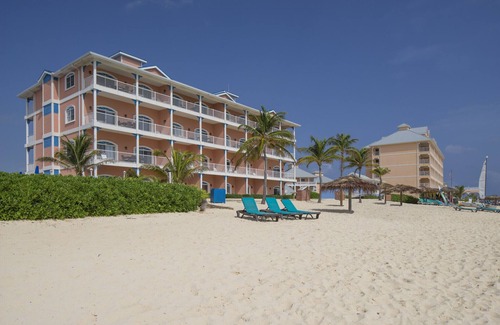 Colliers Bay Condo | Ocean/Beach Front Condo! 2BR Grand Cayman, East End - JAN 25 - FEB 1, 2025