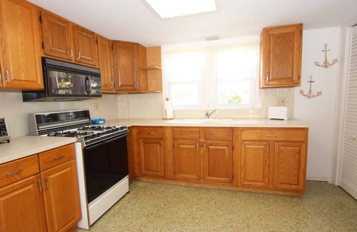 Ortley Beach Cottage | Ocean Block Beach Cottage; Family Friendly