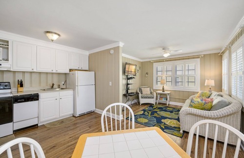 Midtown Ocean City Cottage | Ocean block cottage nestled steps away from OC shoreline FREE LINENS