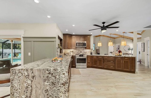 Cypress Lakes Estates House | Ocean Blue - Luxurious 4BR home w/heated pool