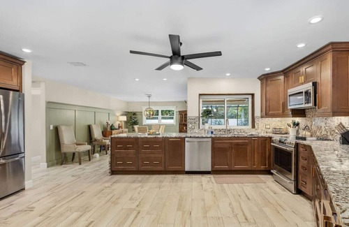 Cypress Lakes Estates House | Ocean Blue - Luxurious 4BR home w/heated pool