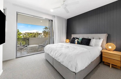 Yaroomba House | Ocean Breeze Beach House - Family and Pet friendly