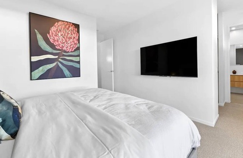 Yaroomba House | Ocean Breeze Beach House - Family and Pet friendly