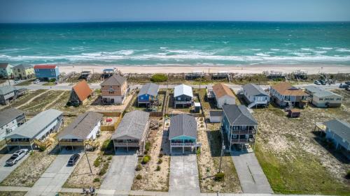 Surf City House | Ocean Breeze Cottage - Ocean View Home with Private Pool and Fire Pit