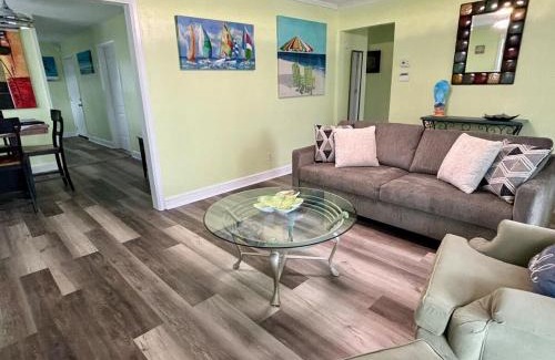 Myrtle Beach House | Ocean Breeze Cottage Pet Friendly