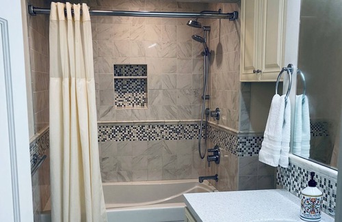 Surry Apartment | Ocean Breeze. Cozy walkout basement apartment on the ocean.