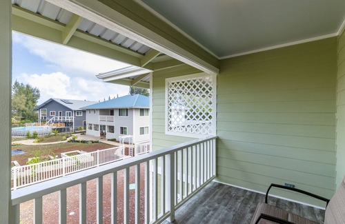 Keaau Apartment | Ocean Breeze Inn 1 Queen Bed, 1 Full Bath, Private Balcony and Private Entrance