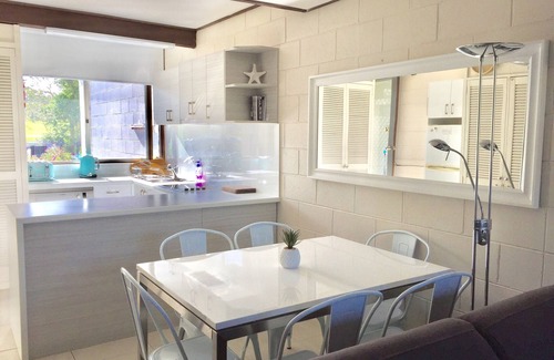 Mollymook Beach House | Ocean Breeze Mollymook Beach