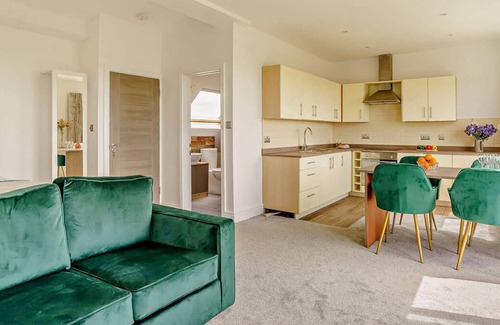 Port-Eynon Apartment | Ocean Breeze - Ocean Heights Open Plan S