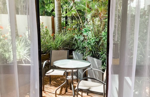 Noosa Heads Apartment | Ocean Breeze Resort
