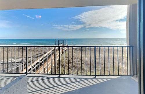 Ono Island Apartment | Ocean Breeze West #201