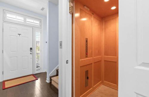 Litchfield by the Sea House | Ocean Breezes 4 Bedroom 4 Bath with Amenities
