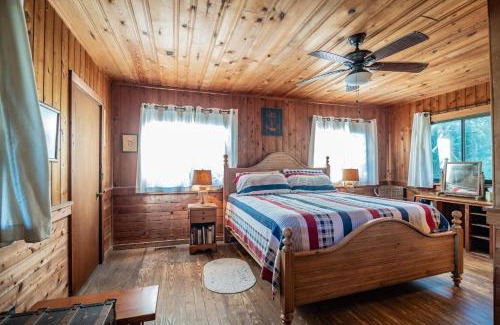 Pawleys Island House | Ocean Breezes Historic Home with Creek Dock