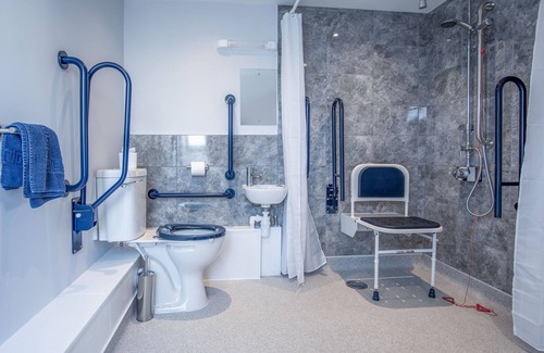 Saundersfoot Hotel | Ocean Cabins @ The Square - Saundersfoot