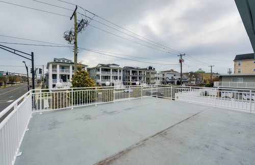 North End Apartment | Ocean City Condo w/Pool: Walk to Boardwalk!