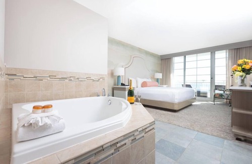 Cape May Hotel | Ocean Club Hotel