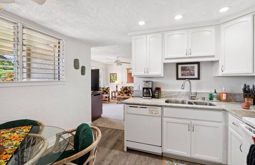 Poipu Condo | Ocean, Coastline & Mountain Views from Lanai