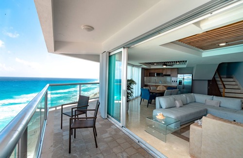 Punta Cancun Hotel | Ocean Dream Cancun by GuruHotel