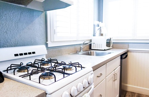 Eastside Santa Cruz Hotel | Ocean Echo Inn and Beach Cottages
