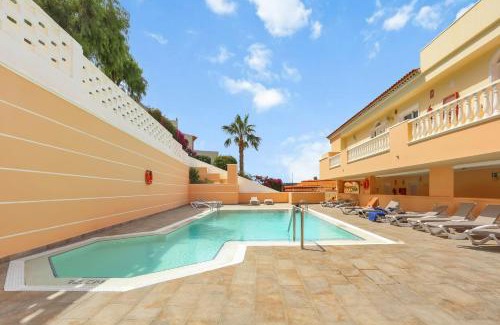Los Gigantes Apartment | OCEAN ROCK APARTMENT, Heated Pool, Wi Fi, Smart TV