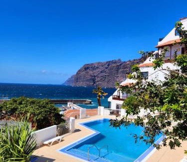 Los Gigantes Apartment | Ocean Wave Los Gigantes - 2 Pools & Stunning Ocean View