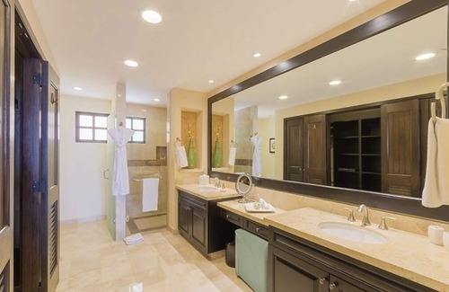 Romantic Zone Resort | Ocean front - 1 bedroom/2 bath - Garza Blanca Resort - Puerto Vallarta