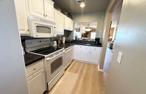 Crescent Beach Condo | Ocean front 2 bedroom 2.5 bath townhouse, Summerhouse 402!