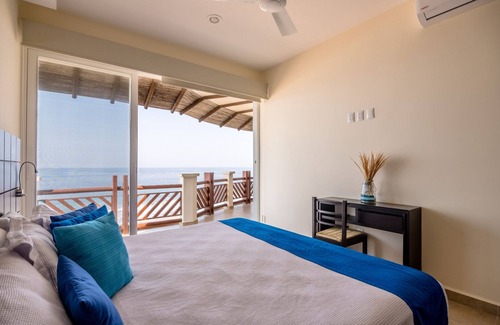 San Pedro Mixtepec Resort | Ocean Front 4 Bedroom Penthouse with Resort Amenities Overlooking the Pacific!