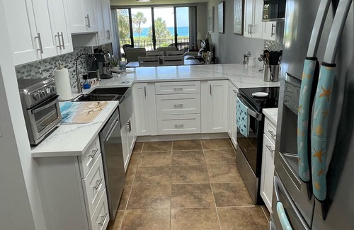 Fort Pierce Shores Apartment | Ocean Front Apartment with Amazing beach and sunrise