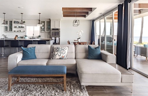 Primo Tapia House | Ocean front beach house with hot tub and breathtaking views of the Pacific.